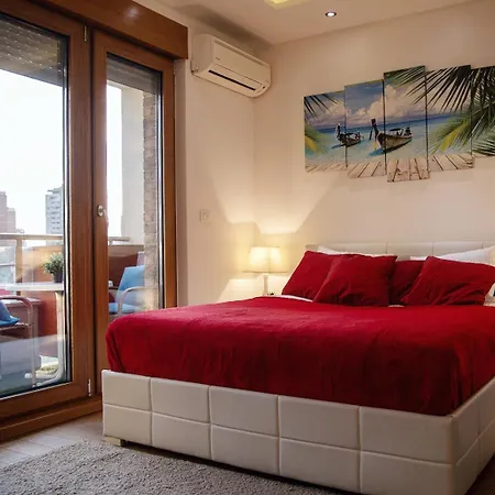 Sara Lux A Blok Apartment Belgrade